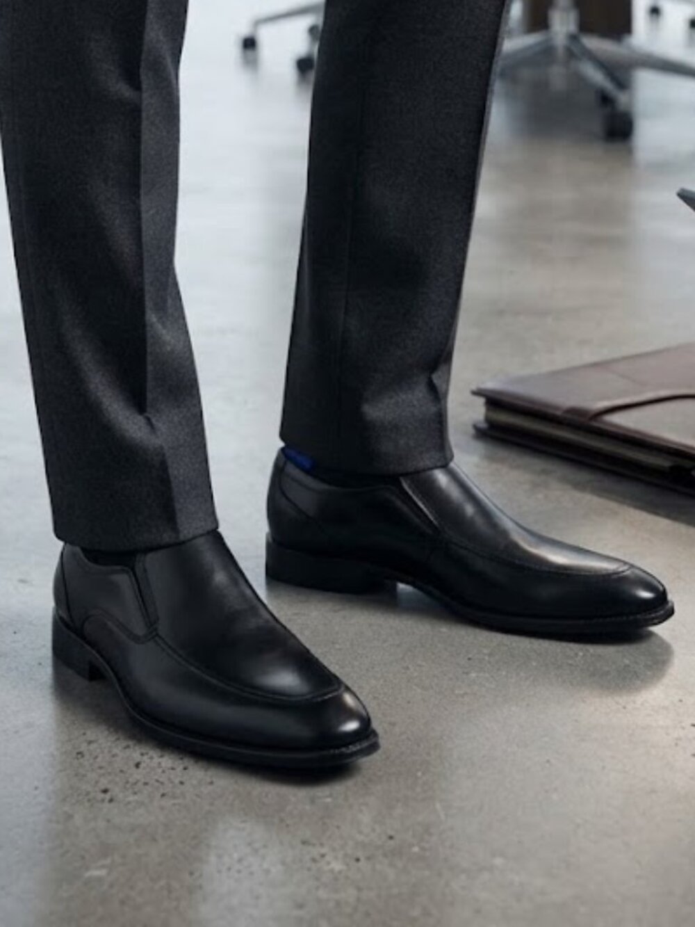 Johnston & Murphy Black Leather Slip-On Dress Shoes Loafers Men's Size 13M